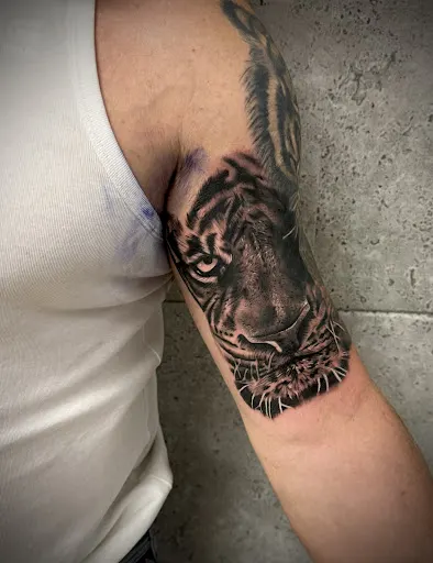 Skin Art Tattoo Michaela Friese